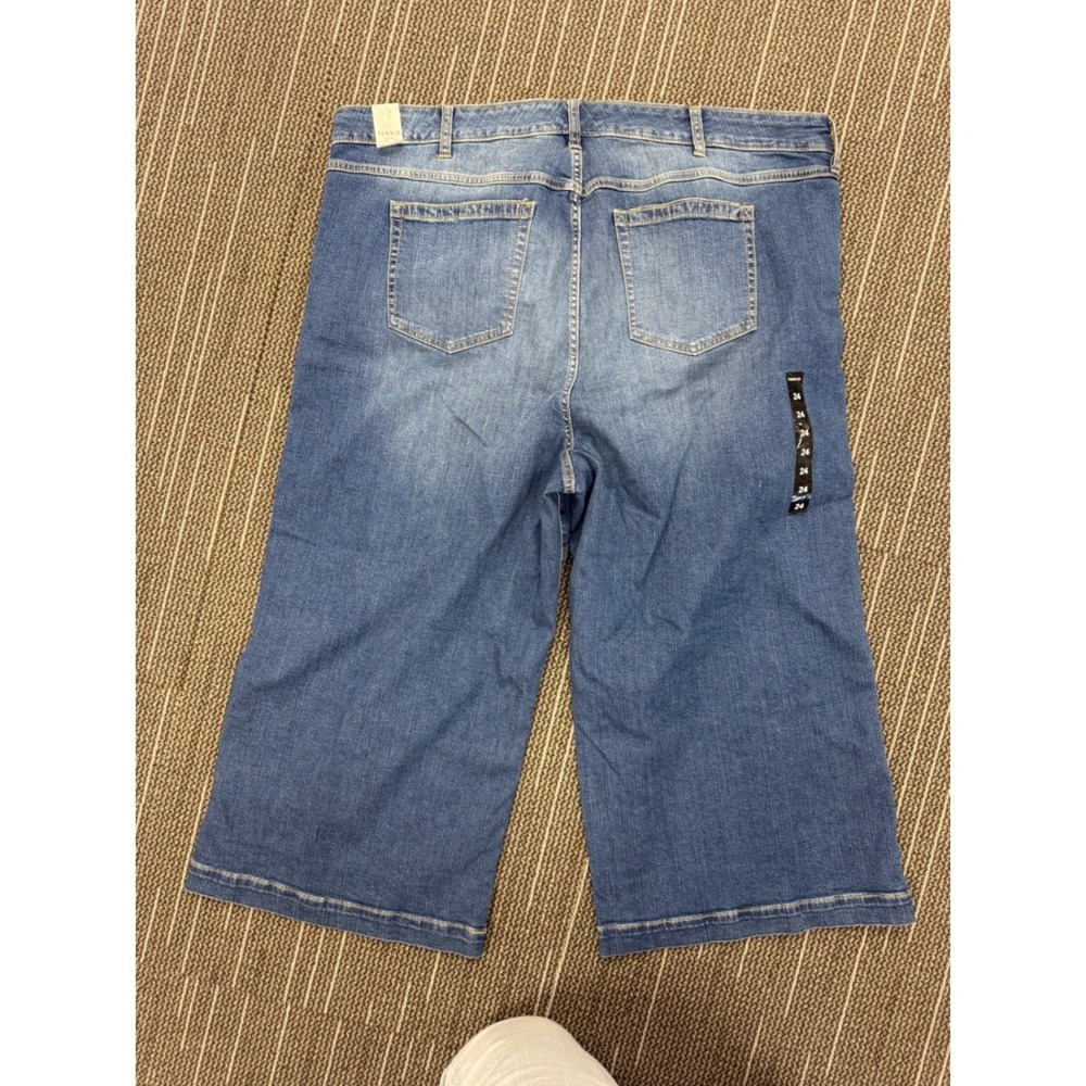 Torrid Denim First At Fit Wide Leg Crop Jeans Medium Wash Size 24 NWT 12666814 - Picture 5 of 8